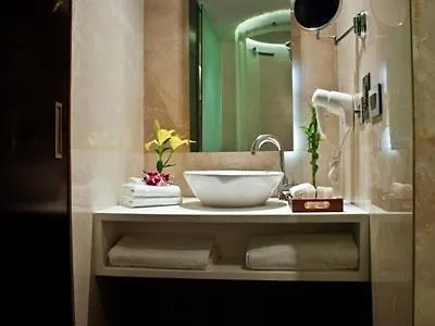 The Gaur Hotell Chandīgarh